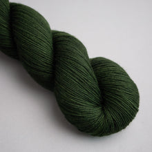 Load image into Gallery viewer, Savoy - Fingering Weight - Sock