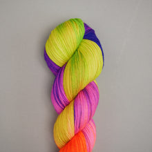 Load image into Gallery viewer, Glowtober - Micro Stripe Sock - 100g Skein