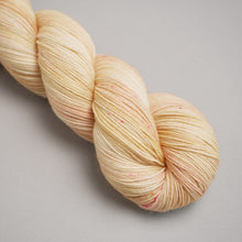 Load image into Gallery viewer, Cafe Au Lait - Sock - 100g Skein