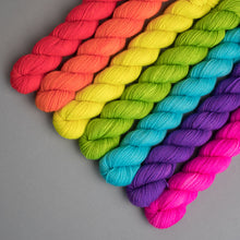Load image into Gallery viewer, Fluorescent Colour Pops! - Sock 7 x 20g
