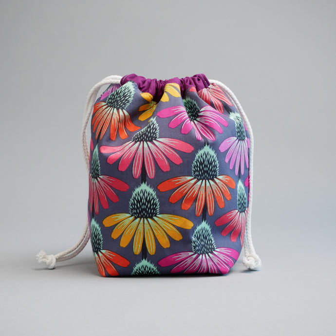 SUMMER SOLSTICE PROJECT BAG - QUARTERLY YARN CLUB 2023