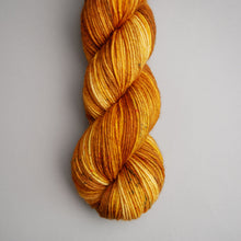 Load image into Gallery viewer, JULY-BRIAN WILDSMITH YARN CLUB