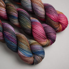 Load image into Gallery viewer, Mermaids Blush - Sock - 100g Skein