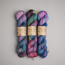 Load image into Gallery viewer, Enchanted Garden - Sock - 100g