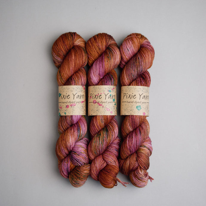 Gingerbread Kisses - Sock - 100g Skein