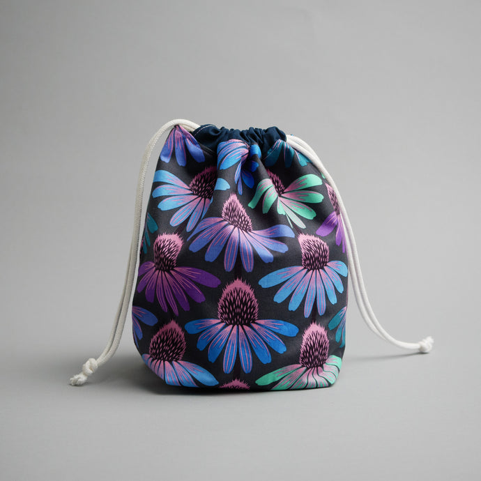 WINTER SOLSTICE PROJECT BAG - QUARTERLY YARN CLUB 2023