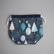 Load image into Gallery viewer, YULE PROJECT BAG - QUARTERLY YARN CLUB 2023