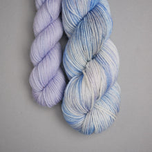 Load image into Gallery viewer, Frosty Shimmer - Sock - 100g Skein