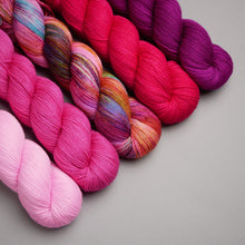 Load image into Gallery viewer, Hiberknit Along - Sock - 5 x 100g Fade