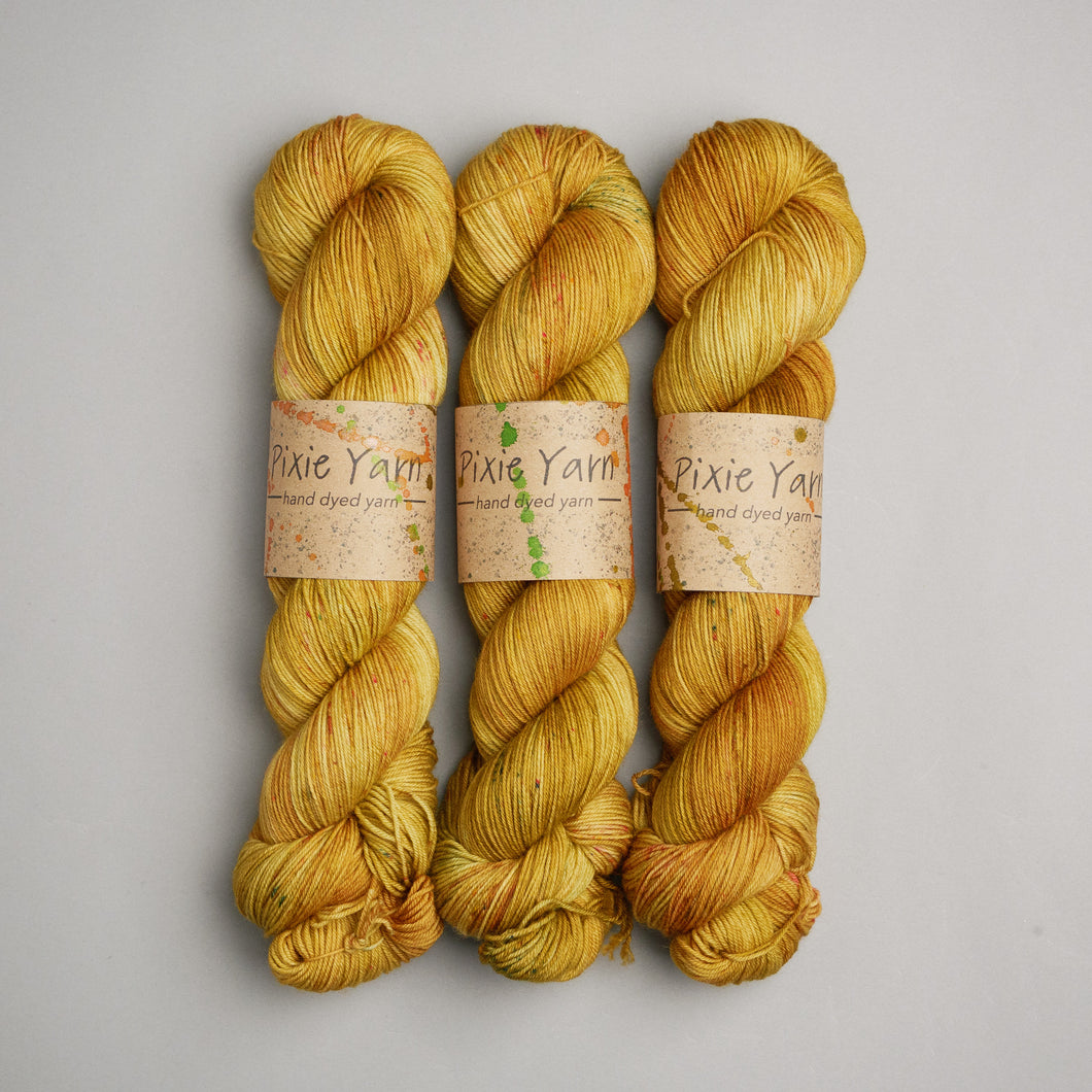 Cross Plain - Sock - 100g Skein