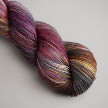 Load image into Gallery viewer, Duskenfell - Sock - 100g Skein