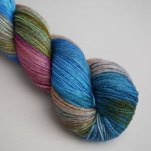 Load image into Gallery viewer, Azami - Sock - 100g Skein