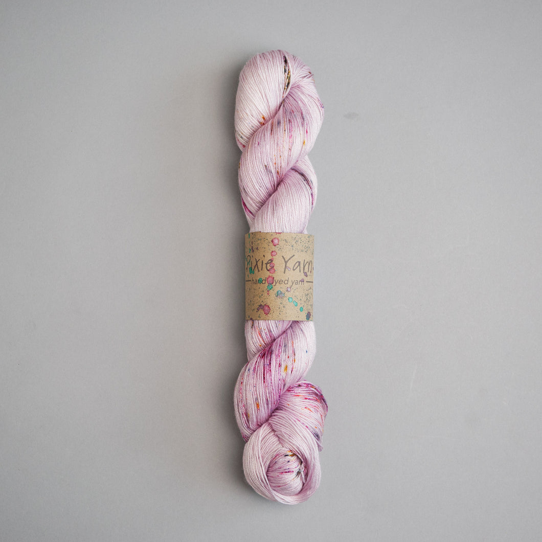 Scoople - Cupro - Fingering Weight - Plant Yarn