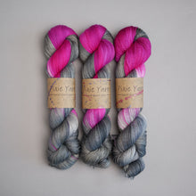 Load image into Gallery viewer, Petal - Pooling Yarn - Sock - 100g Skein