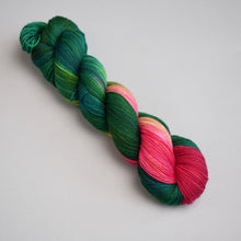 Load image into Gallery viewer, Waterlily - Pooling Yarn - Sock - 100g Skein