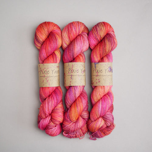 Dahlias - Sock - 100g Skein