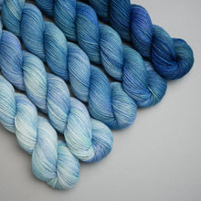 Load image into Gallery viewer, Snow Moon February Fade - Sock/Sparkle/DK - 5 x 20/50/100g's