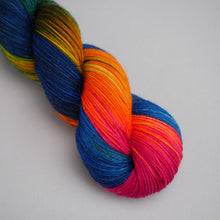 Load image into Gallery viewer, Flower Blue Moon - Pooling Yarn - Sock - 100g Skein