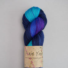 Load image into Gallery viewer, Hummingbird- Pooling Yarn - Sock - 100g Skein