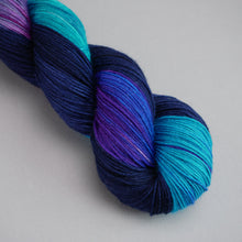 Load image into Gallery viewer, Hummingbird- Pooling Yarn - Sock - 100g Skein