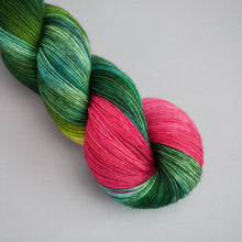 Load image into Gallery viewer, Waterlily - Pooling Yarn - Sock - 100g Skein