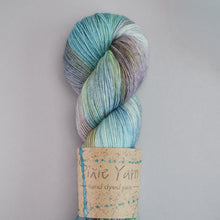 Load image into Gallery viewer, Vinca - Sock - 100g Skein