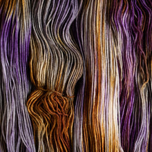 Load image into Gallery viewer, Queen B - Sock - 100g Skein