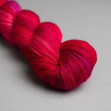 Load image into Gallery viewer, Party Reds - Sock/Sparkle - 100g